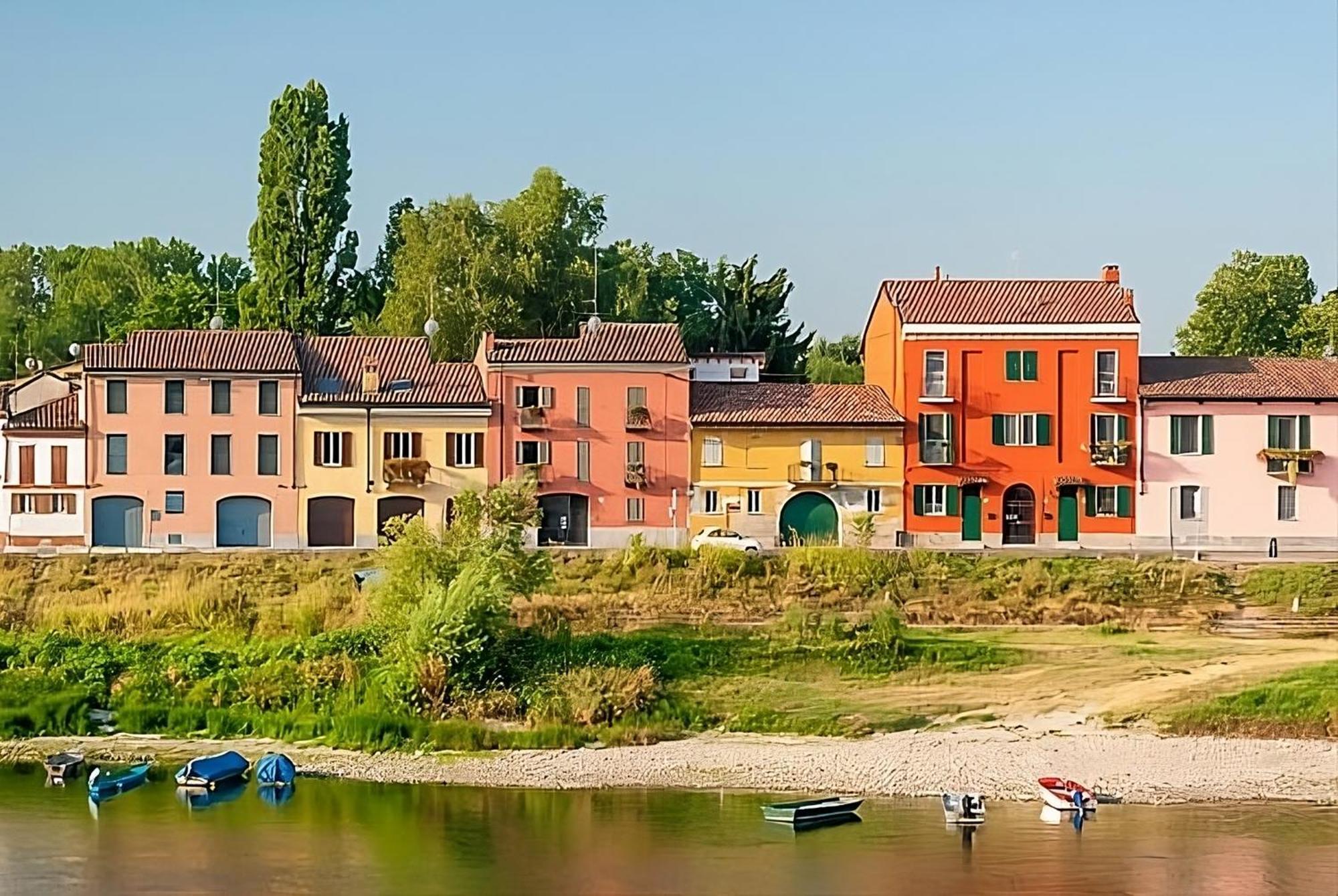 149 Borgo Ticino Suite Attico Di Lusso Con Terrazzo E Parking Privato Pavia Dış mekan fotoğraf