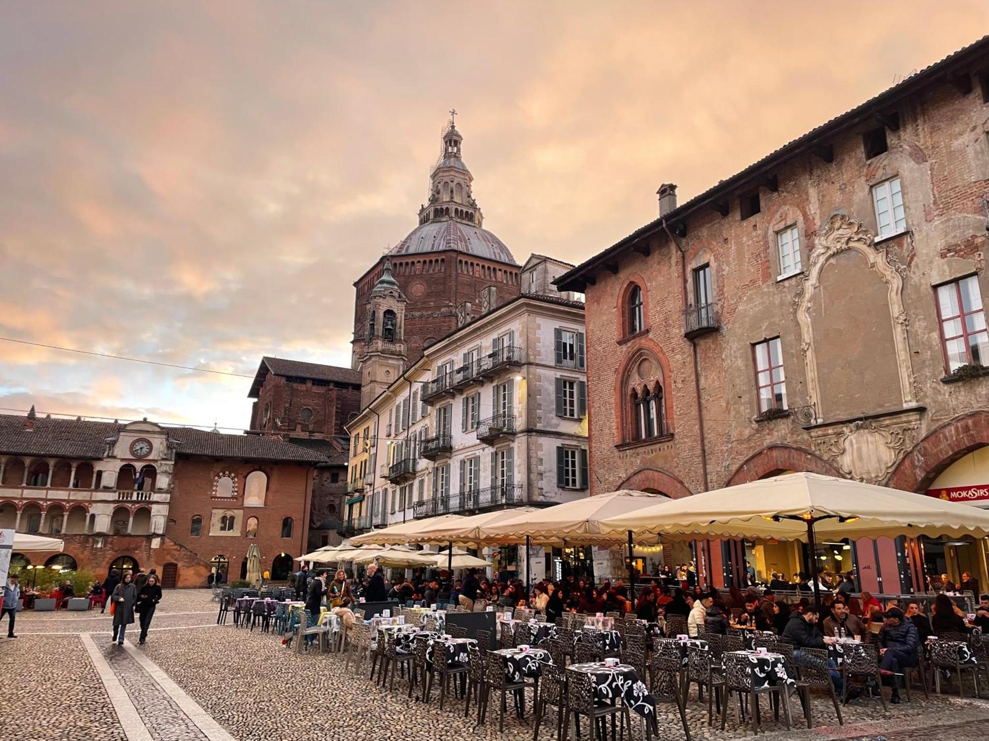149 Borgo Ticino Suite Attico Di Lusso Con Terrazzo E Parking Privato Pavia Dış mekan fotoğraf
